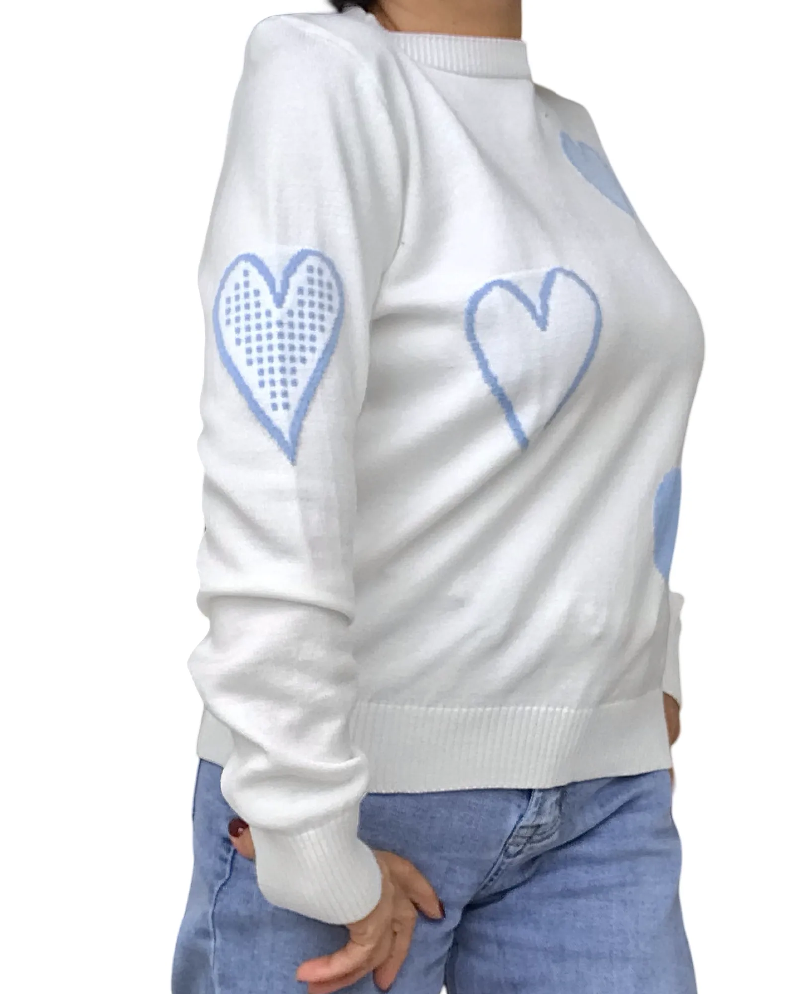 Chandail en tricot crème, avec coeur brodés, col rond