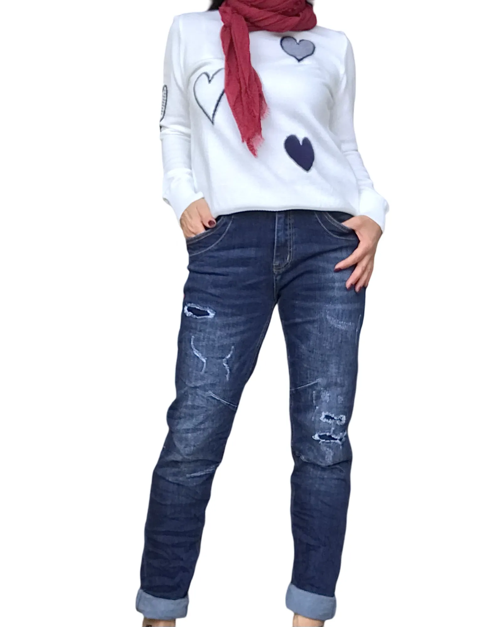 Chandail en tricot crème, avec coeur brodés, col rond