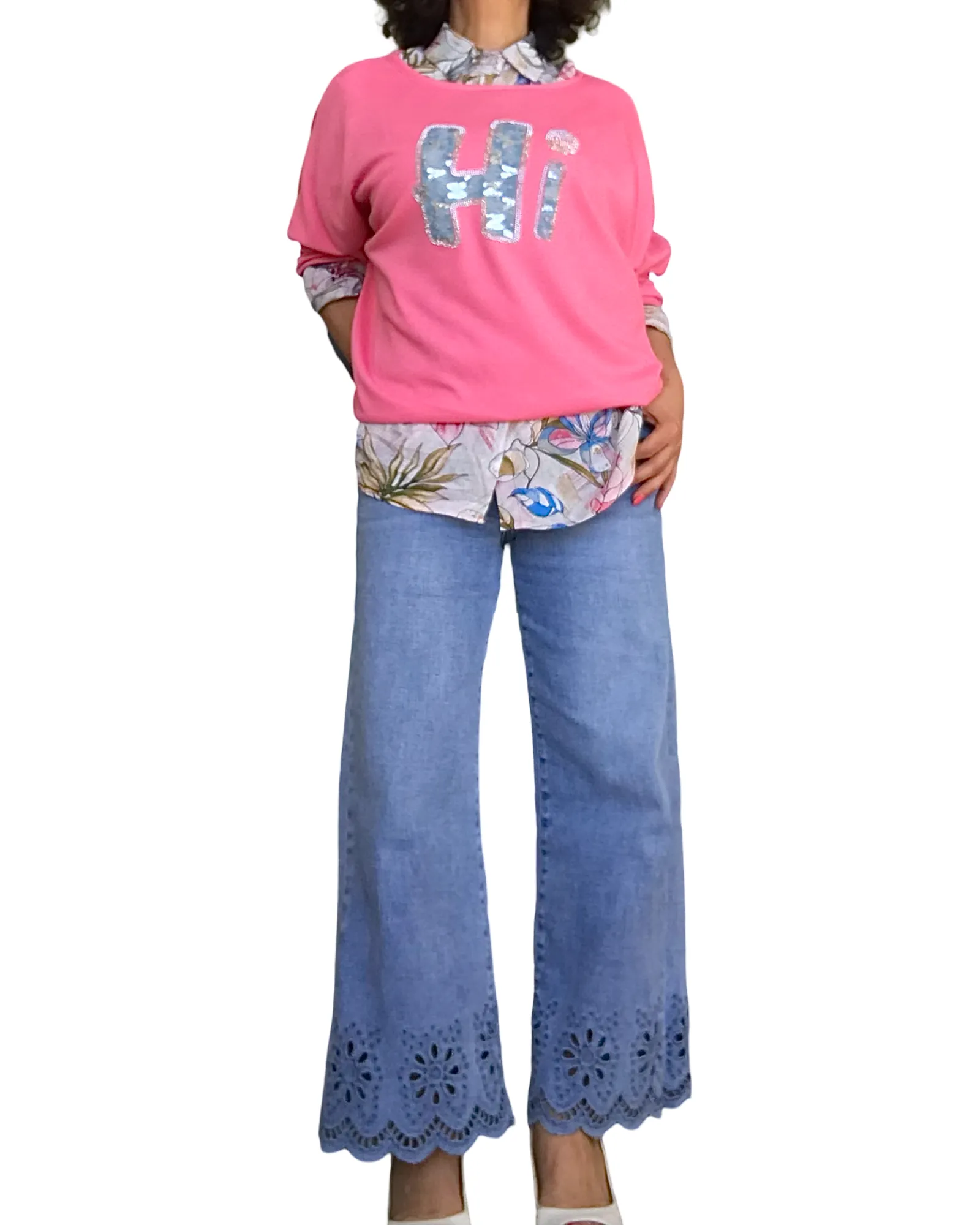 Chemise fleurie gris pâle, manche longue