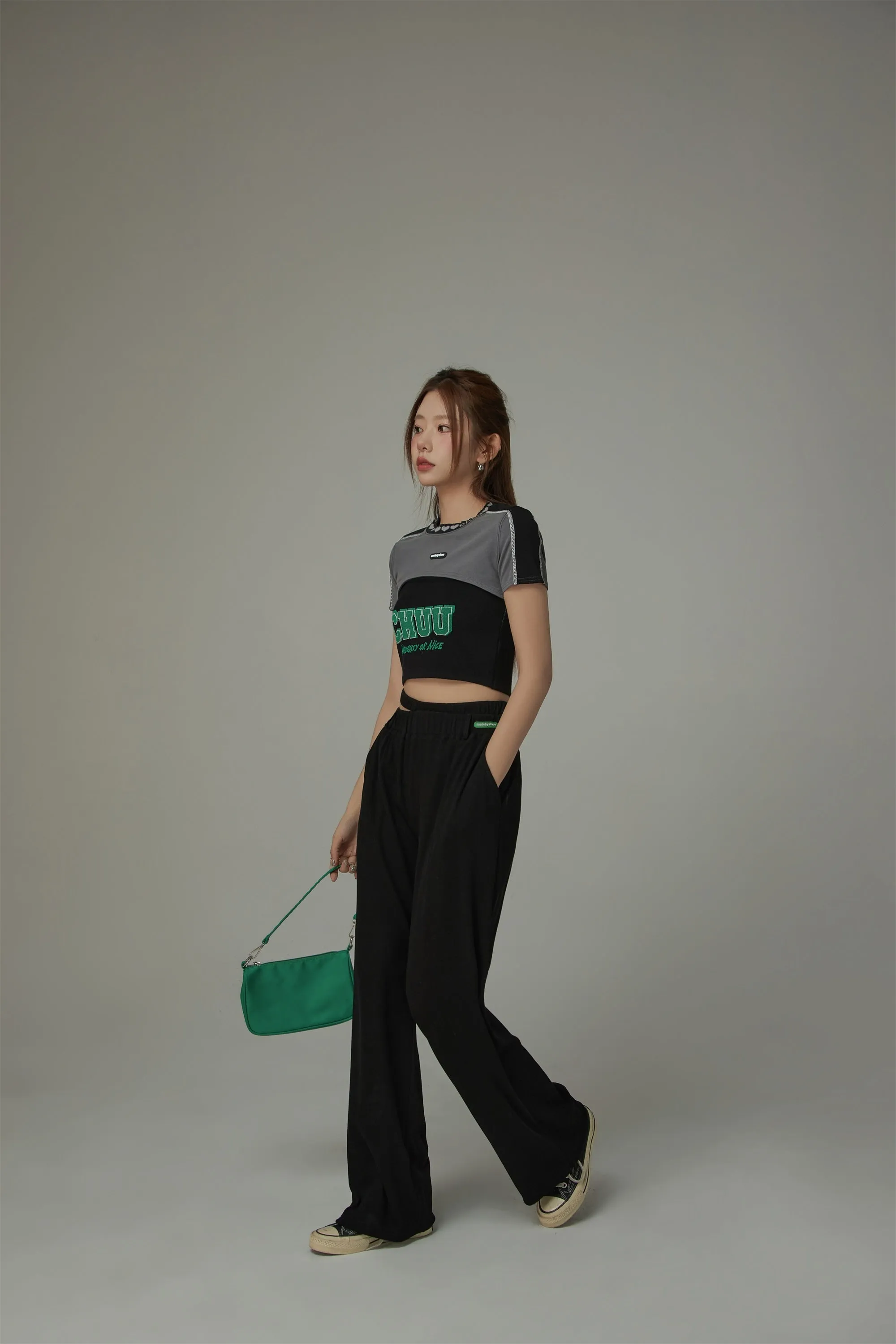 Contrast Ultra Cropped Heart Neckline T-Shirt