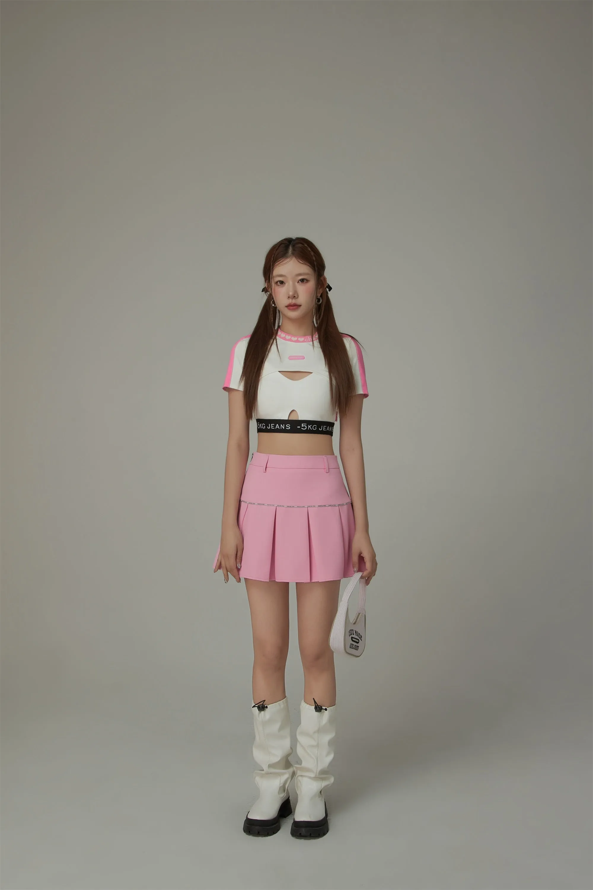 Contrast Ultra Cropped Heart Neckline T-Shirt