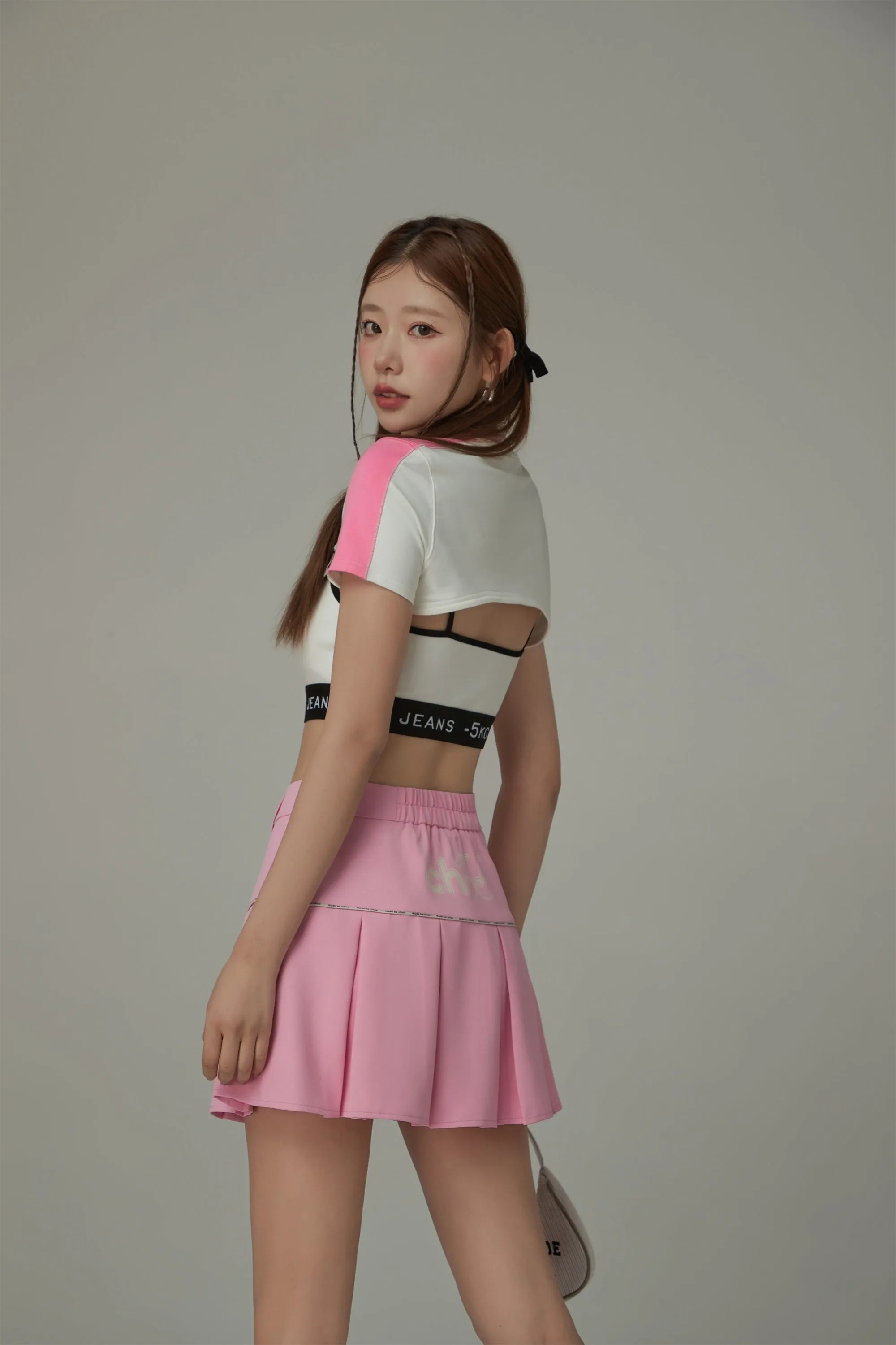 Contrast Ultra Cropped Heart Neckline T-Shirt