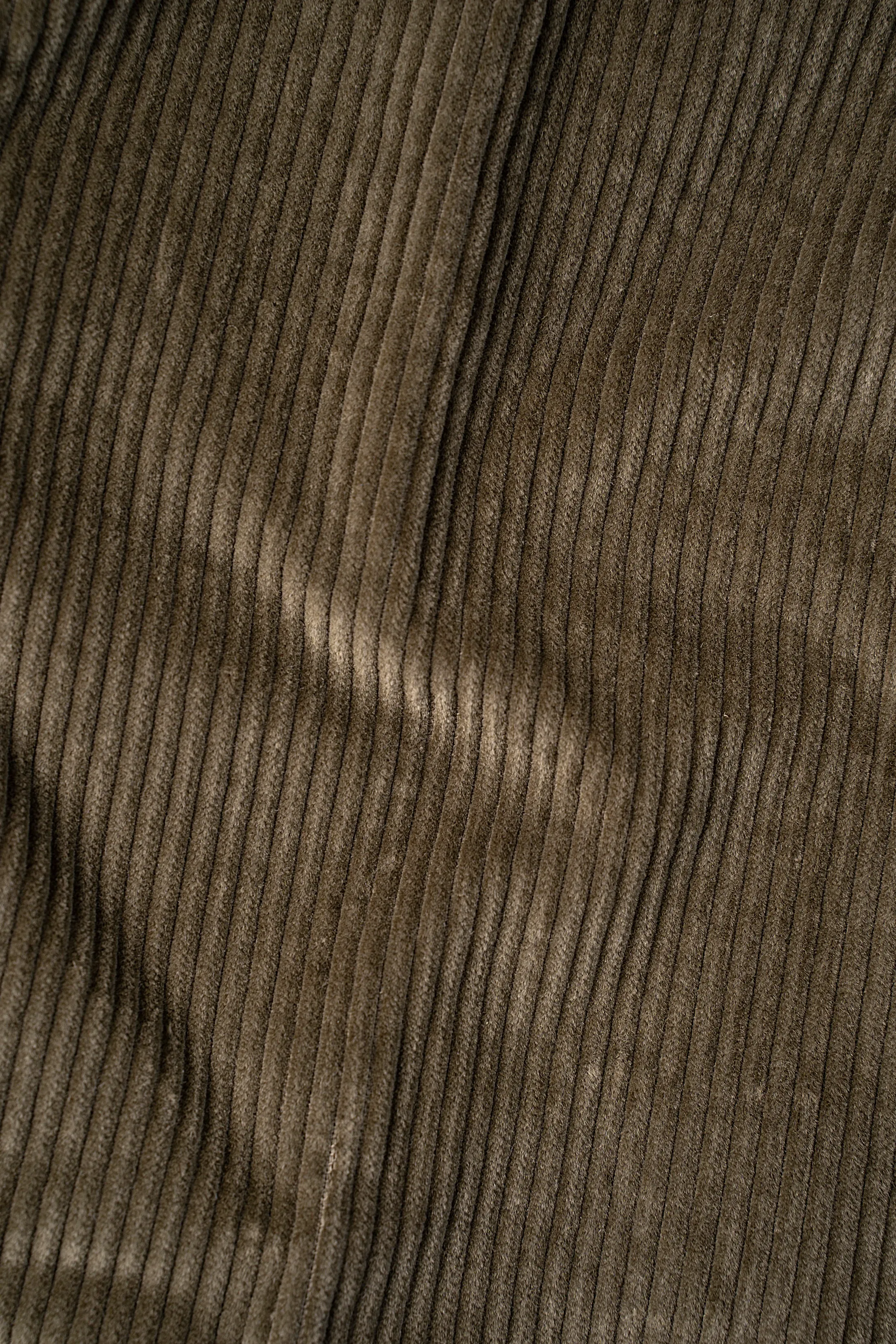 CORDUROY SHIRT IN OLIVE
