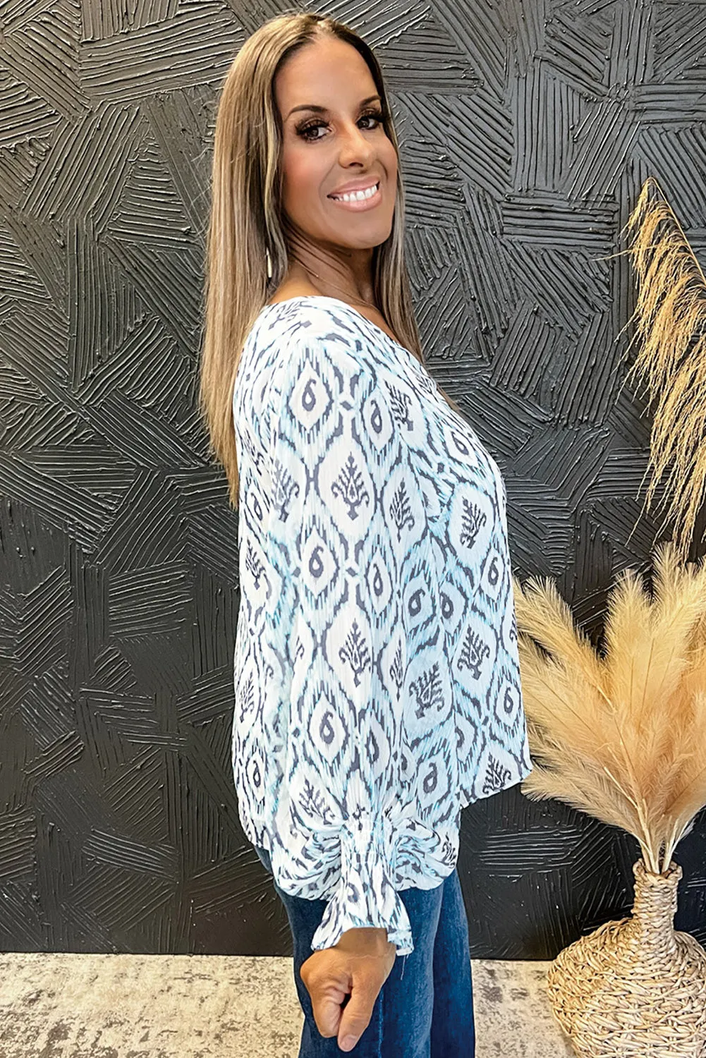 Geometric Print Shirred Puff Sleeve V Neck Blouse