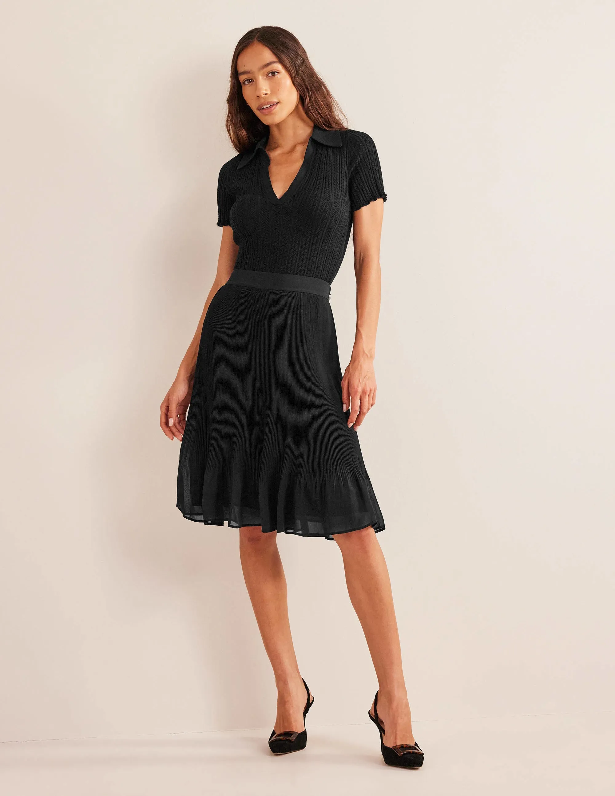 Knee Length Plisse Skirt-Black