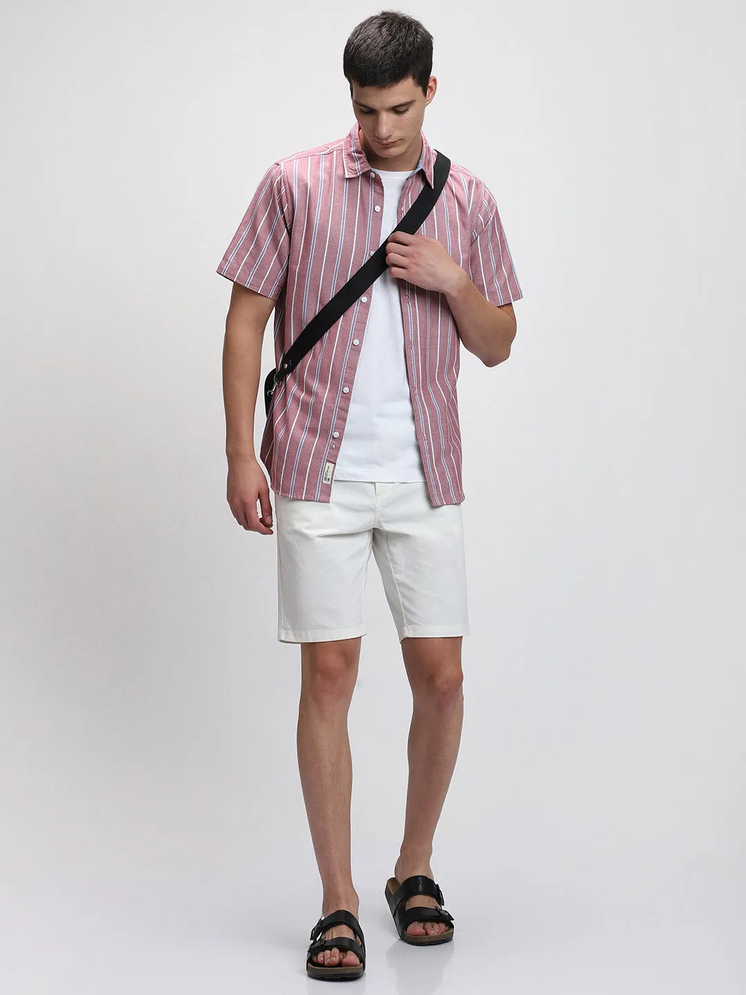 Men's Maroon Spread Collar Casual Shirt