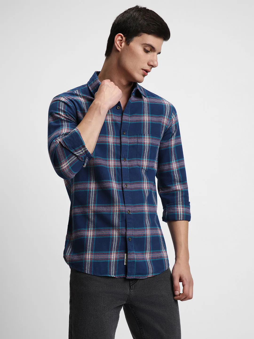 Men's Navy Regular Checks Spread Collar Full Sleeves Casual Shirt