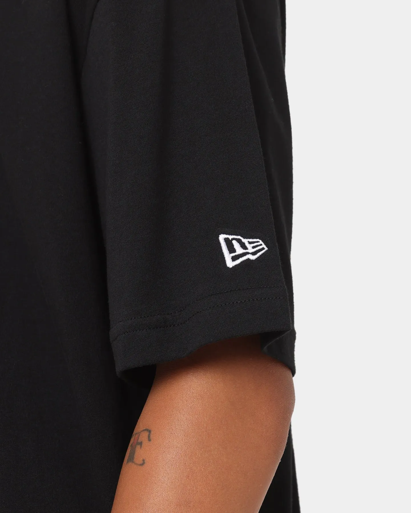 New Era Chicago Bulls Rose Oversized T-Shirt Black