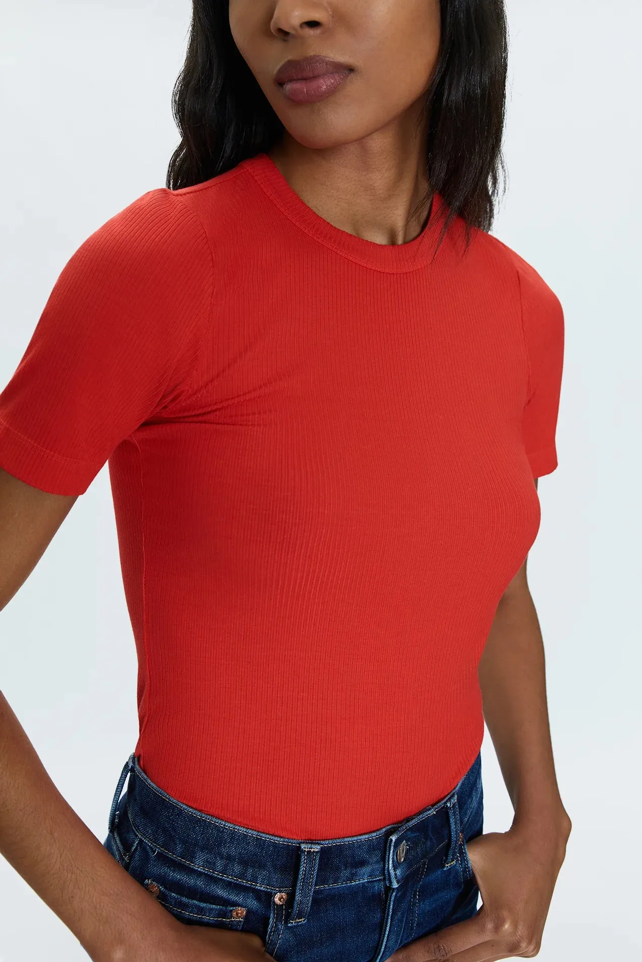 Pistola Bella Fitted Tee