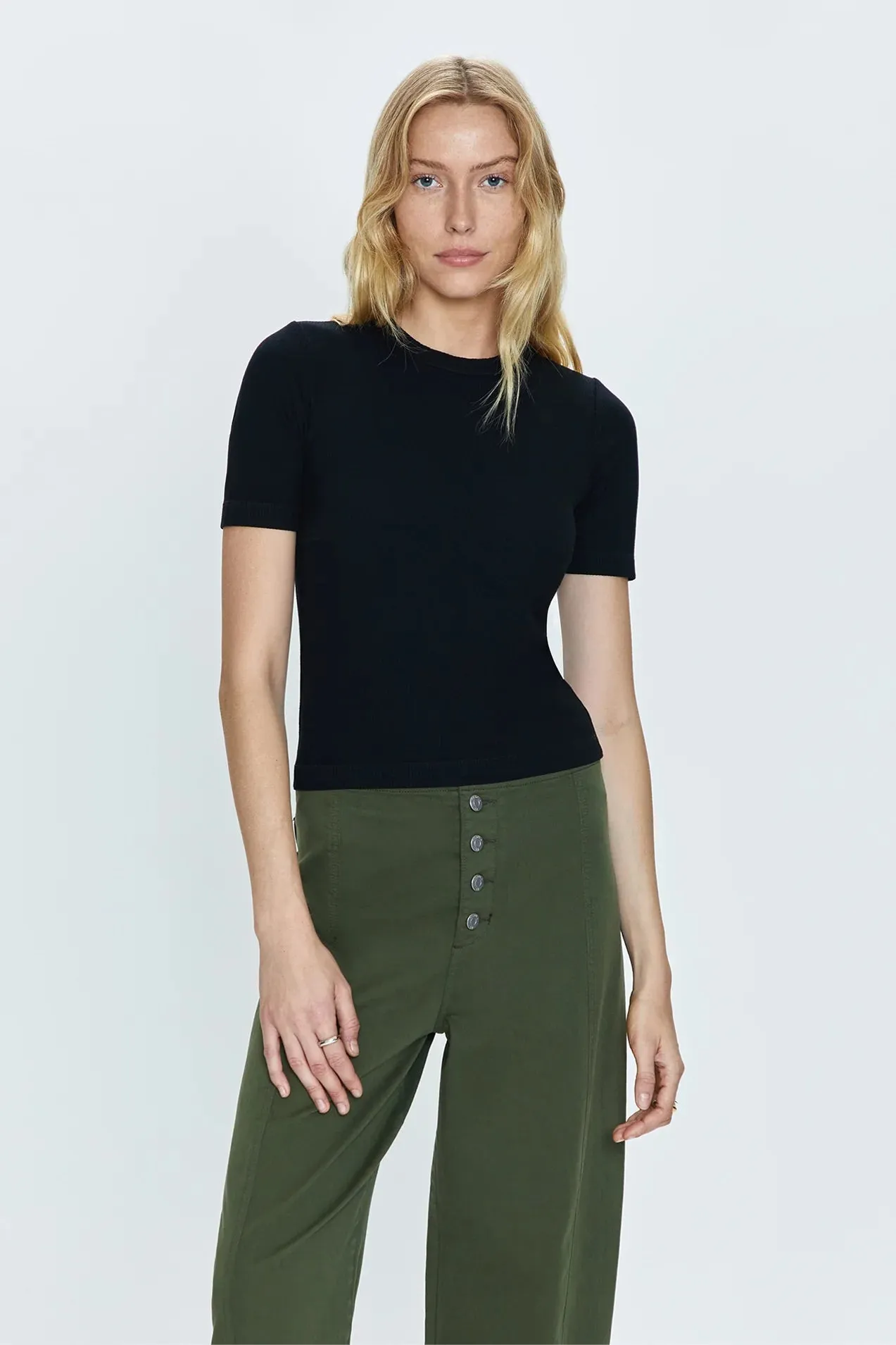 Pistola Bella Fitted Tee