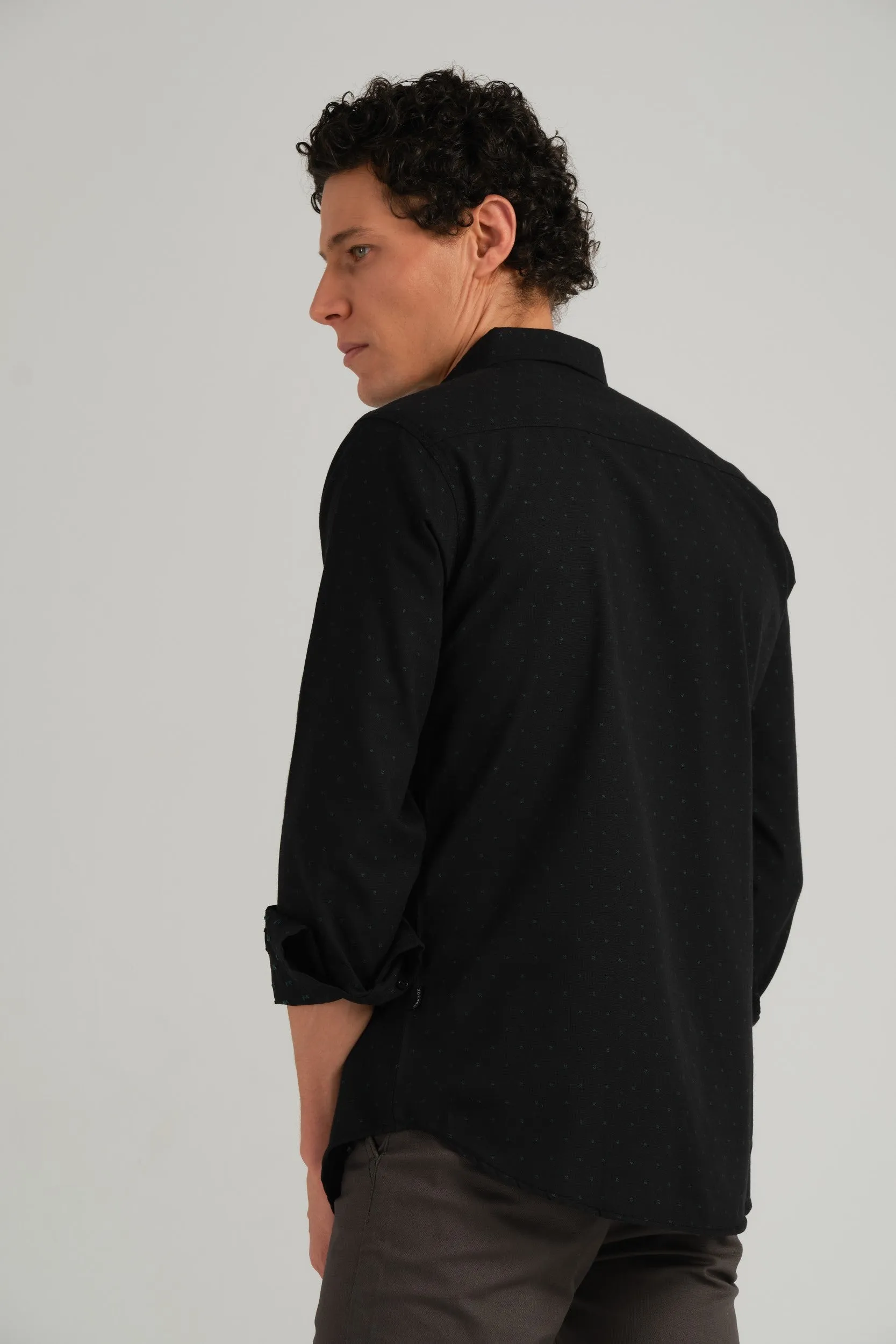 SOLID BLACK WOVEN SHIRT