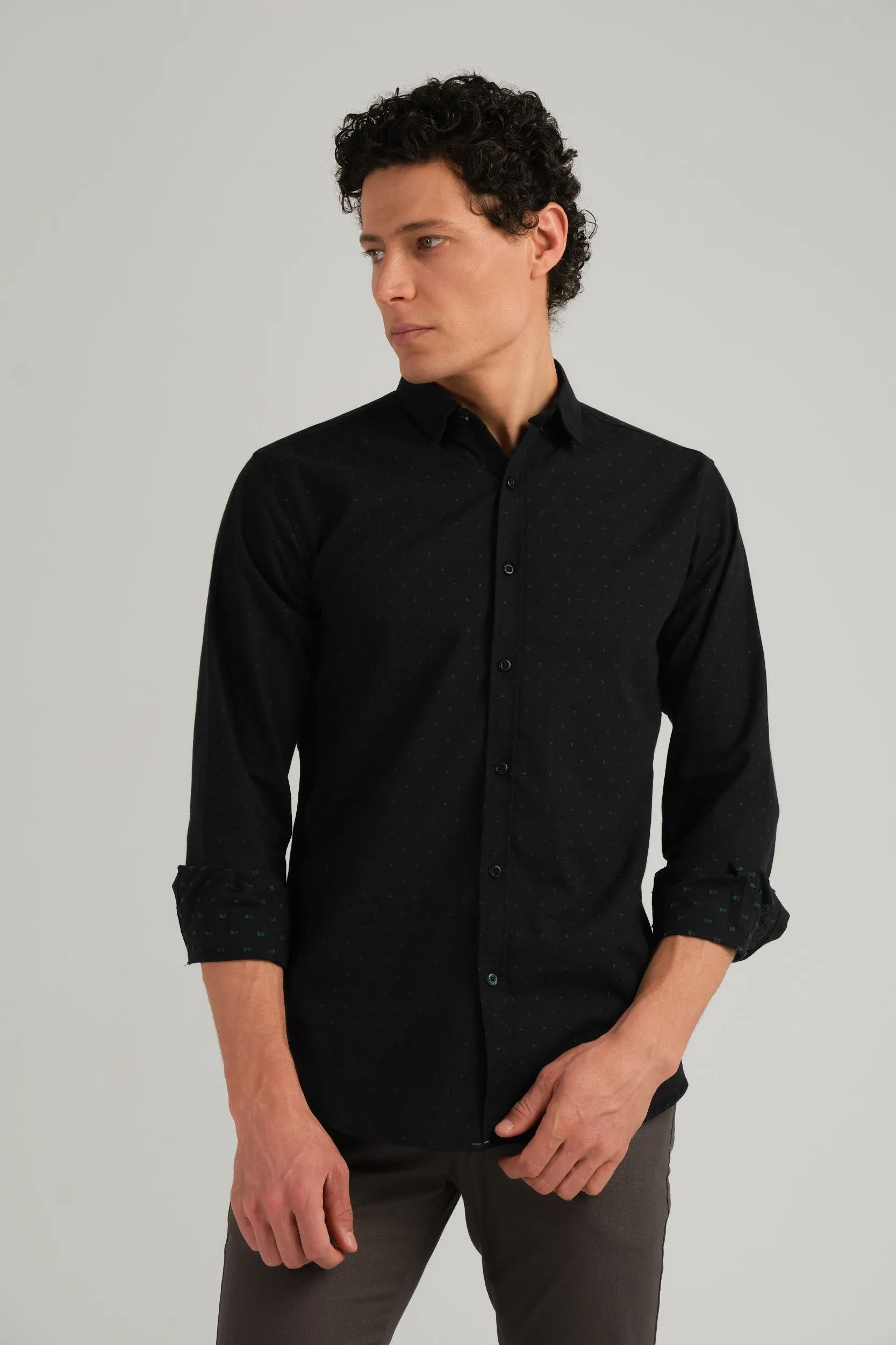 SOLID BLACK WOVEN SHIRT