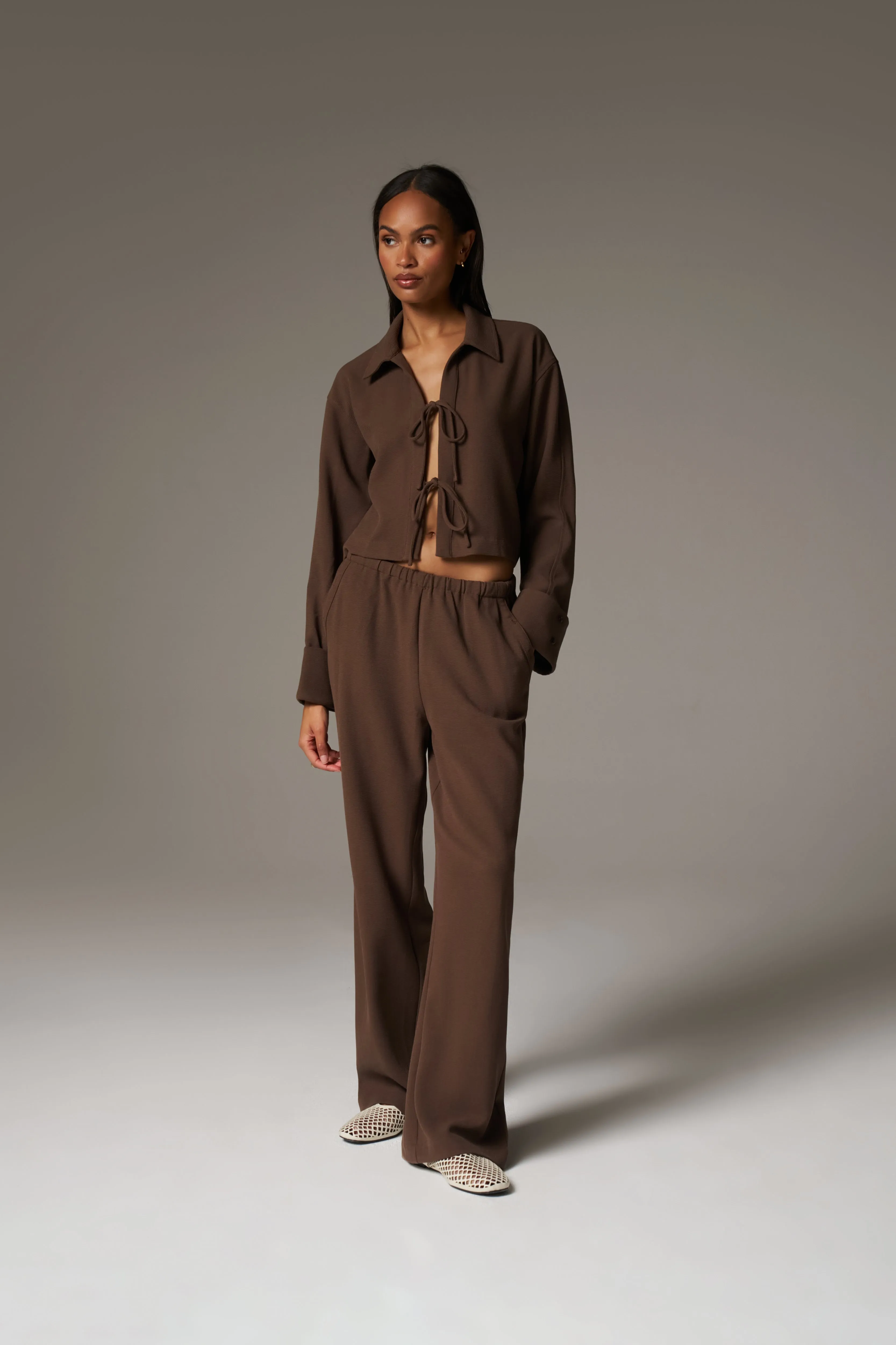 TEXTURED LINEN TIE FRONT SHIRT - BROWN